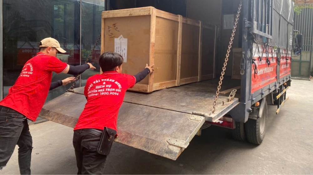 so sánh dịch vụ chuyển nhà trọn gói và tự vận chuyển