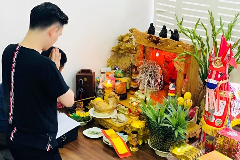 Bài văn khấn chuyển nhà đơn giản, đầy đủ, dễ nhớ nhất